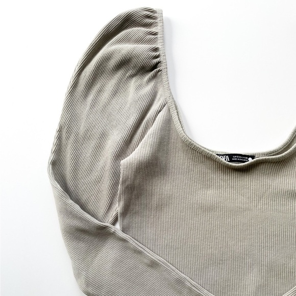 Zara Sage Crop Top - Picture 4 of 9